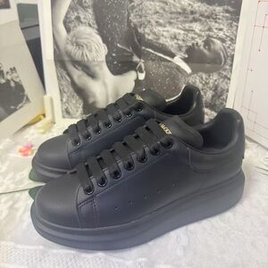 Alexander McQueen Black Men's Sneakers